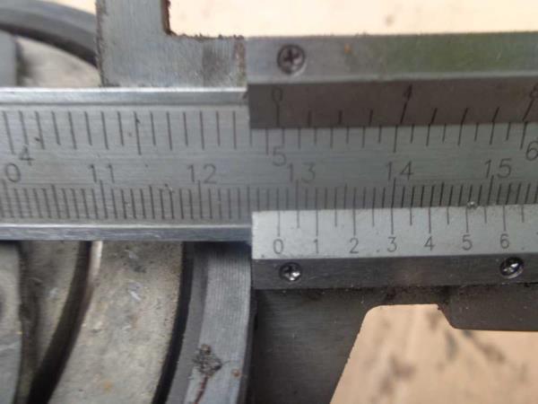 COMPRESSEUR DE CLIMATISATION RENAULT - Vue 4